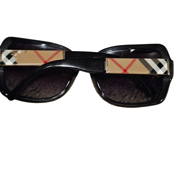 Burberry Black Nova Check Sunglasses. NWT W/ COA - Picture 2 of 6